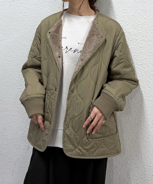 ikka（イッカ）の「【雑誌InRed12月号掲載】キルトファーリバーシブルブルゾン【2WAY／親子コーデ】（ブルゾン・レディース・ベージュ/ブルー/ブラック/カーキ・L/M/S）」の3枚目の写真