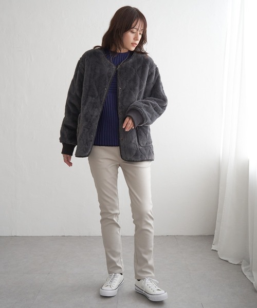 ikka（イッカ）の「【雑誌InRed12月号掲載】キルトファーリバーシブルブルゾン【2WAY／親子コーデ】（ブルゾン・レディース・ベージュ/ブルー/ブラック/カーキ・L/M/S）」の8枚目の写真