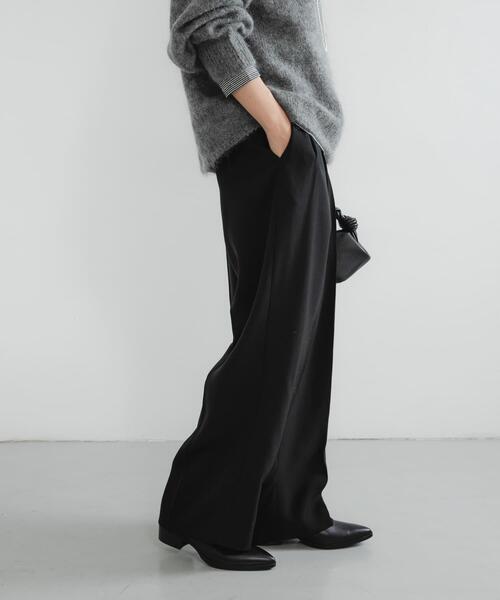 URBAN RESEARCH(アーバンリサーチ)の「ダブルクロスキュプラパンツ(その他パンツ・レディース・ブラック/ネイビー/ブラウン・40/38/42/36)」の2枚目の写真