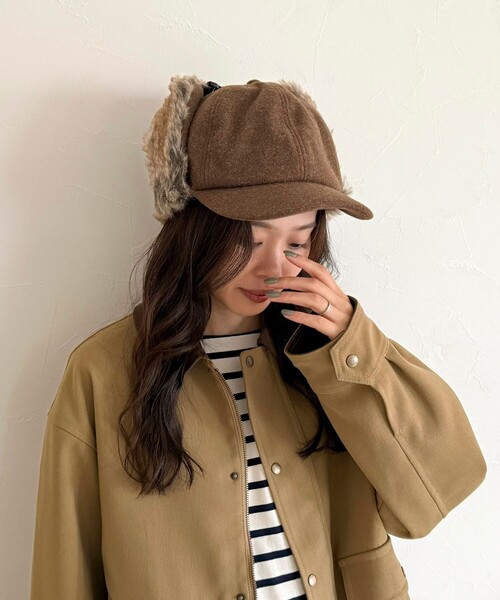 fredy emue（フレディエミュ）の「ファーツイードフライトキャップ（キャップ・レディース・ブラック/ブラウン・FREE）」の2枚目の写真