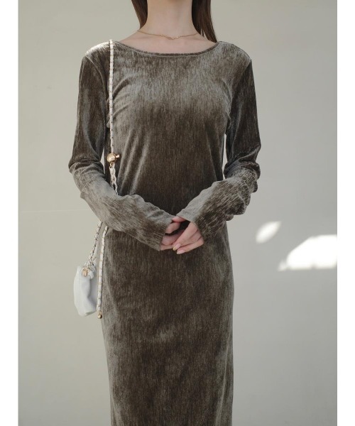 amel（エイメル）の「ベルベットバックオープンドレス / カーキ（ワンピース・レディース・カーキ・FREE）」の7枚目の写真