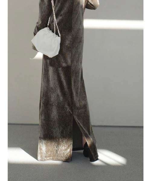 amel（エイメル）の「ベルベットバックオープンドレス / カーキ（ワンピース・レディース・カーキ・FREE）」の16枚目の写真