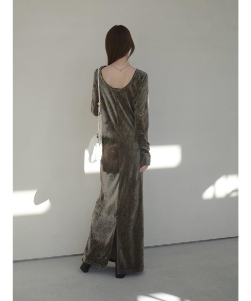 amel（エイメル）の「ベルベットバックオープンドレス / カーキ（ワンピース・レディース・カーキ・FREE）」の21枚目の写真