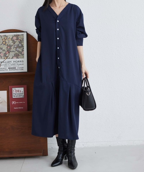 MAISON DE THERESE（メゾン ド テレーズ）の「Vネックルーズシルエット長袖ボリュウーロングワンピース（ワンピース・レディース・ブラック/グリーン/ネイビー・FREE）」の14枚目の写真