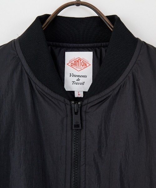 DANTON（ダントン）の「[DANTON/ダントン] ワンポイントロゴ ナイロンボンバージャケット（ブルゾン・レディース・ブラック/グレイッシュベージュ・M/S）」の17枚目の写真