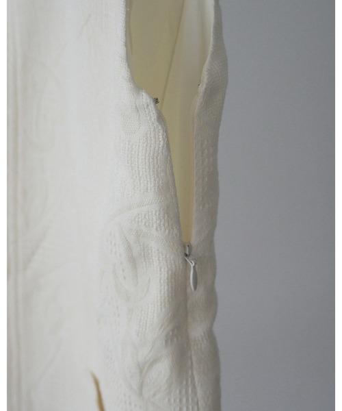 anuke（アンヌーク）の「Jacquard Square Tunic（タンクトップ・レディース・アイボリー/ネイビー・FREE）」の16枚目の写真