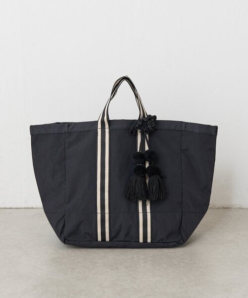 BEARDSLEY（ビアズリー）の「《FRIPIER》チャーム付きクレイジートート（トートバッグ・レディース・キャメル/ブラック・FREE）」の3枚目の写真