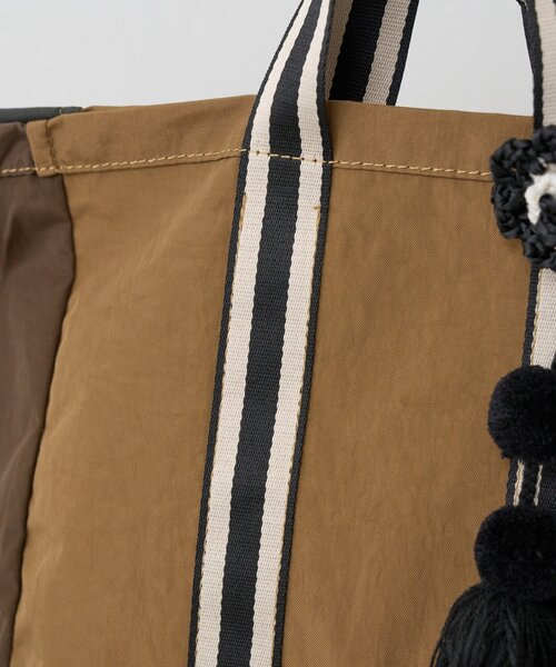 BEARDSLEY（ビアズリー）の「《FRIPIER》チャーム付きクレイジートート（トートバッグ・レディース・キャメル/ブラック・FREE）」の11枚目の写真