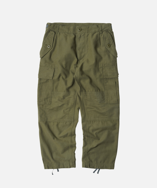 FRIZMWORKS(フリズムワークス)の「BACKSATIN M65 FIELD PANTS _ OLIVE(その他パンツ・メンズ・その他・MEDIUM/LARGE/X-LARGE/SMALL)」の1枚目の写真