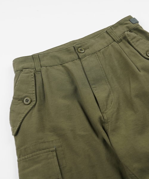 FRIZMWORKS(フリズムワークス)の「BACKSATIN M65 FIELD PANTS _ OLIVE(その他パンツ・メンズ・その他・MEDIUM/LARGE/X-LARGE/SMALL)」の4枚目の写真