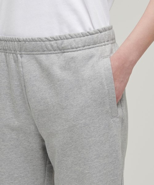 MUSINSA STANDARD WOMAN（ムシンサスタンダードウーマン）の「レディーススウェットパンツ[ミディアムグレー]（スウェットパンツ・レディース・その他・SMALL/MEDIUM/LARGE/X-SMALL）」の5枚目の写真