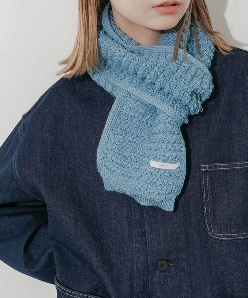 SMELLY（スメリー）の「コンパクトニットマフラー（マフラー・レディース・ベージュ/ブラウン/ブルー・-）」の18枚目の写真