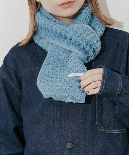 SMELLY（スメリー）の「コンパクトニットマフラー（マフラー・レディース・ベージュ/ブラウン/ブルー・-）」の21枚目の写真