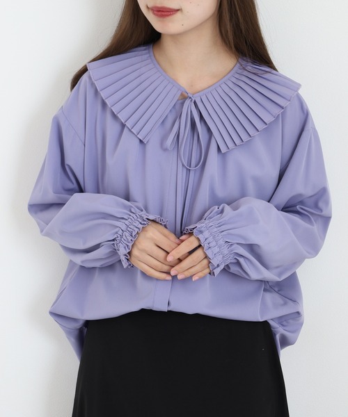 EGLANTINE(エグランティーヌ)の「EGLANTINE 衿プリーツ長袖ブラウス(シャツ/ブラウス・レディース・ラベンダー/ネイビー・40)」の15枚目の写真