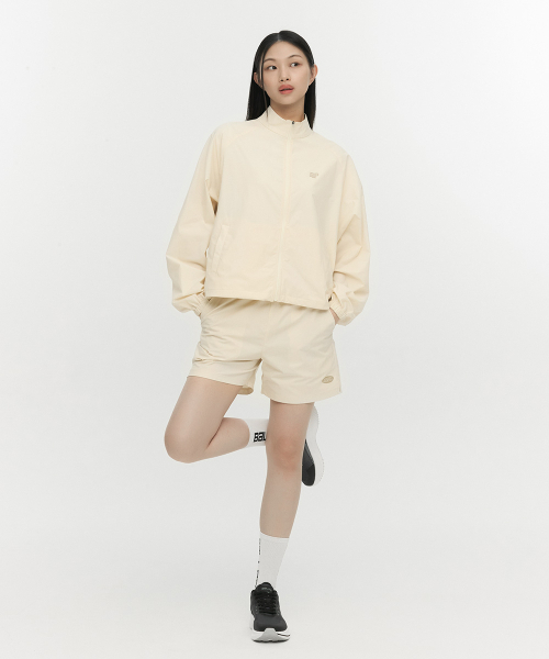 BALLOP(バロップ)の「女性フライテックVEジャケットライトベージュ(ナイロンジャケット・レディース・その他・SMALL/MEDIUM)」の2枚目の写真