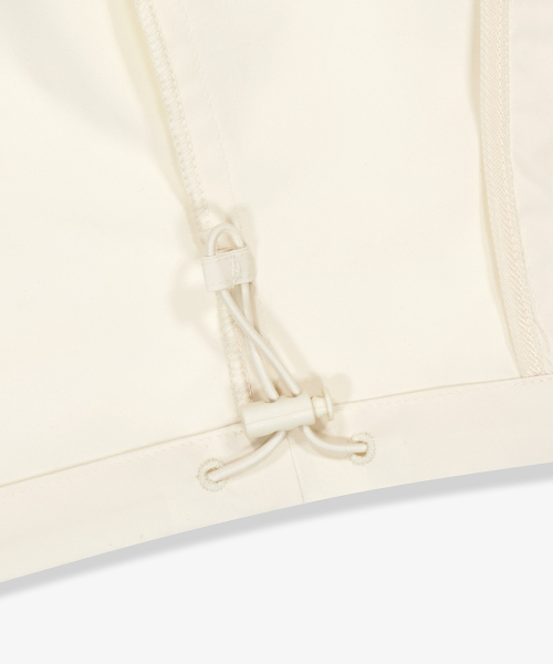 BALLOP(バロップ)の「女性フライテックVEジャケットライトベージュ(ナイロンジャケット・レディース・その他・SMALL/MEDIUM)」の8枚目の写真
