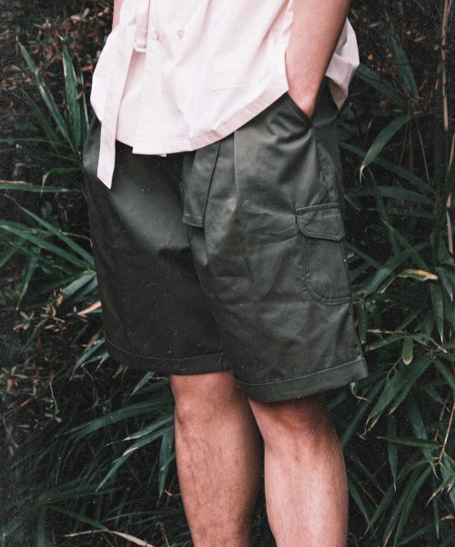 VDR（ブイディアール）の「CAVALRY SHORT PANTS [Olive]（その他パンツ・メンズ・その他・LARGE/MEDIUM）」の2枚目の写真