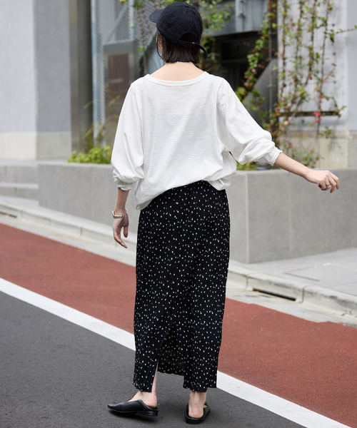 SLOBE IENA（スローブイエナ）の「シアー天竺ニュアンスプルオーバー（Tシャツ/カットソー・レディース・ベージュ/ホワイト/ブラック/ダークパープル・FREE）」の8枚目の写真