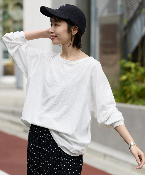 SLOBE IENA（スローブイエナ）の「シアー天竺ニュアンスプルオーバー（Tシャツ/カットソー・レディース・ベージュ/ホワイト/ブラック/ダークパープル・FREE）」の9枚目の写真