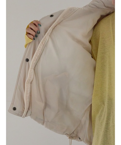 Samansa Mos2（サマンサ モスモス）の「【ZOZO限定】スタンドフードフェイクダウン（ブルゾン・レディース・ブラック/キナリ・F）」の20枚目の写真