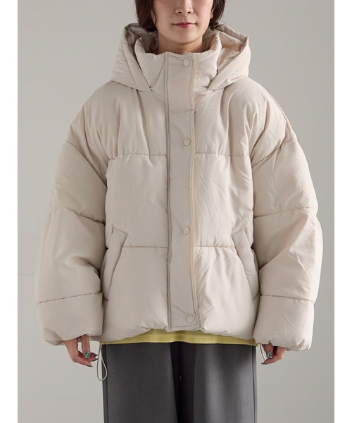 Samansa Mos2（サマンサ モスモス）の「【ZOZO限定】スタンドフードフェイクダウン（ブルゾン・レディース・ブラック/キナリ・F）」の10枚目の写真