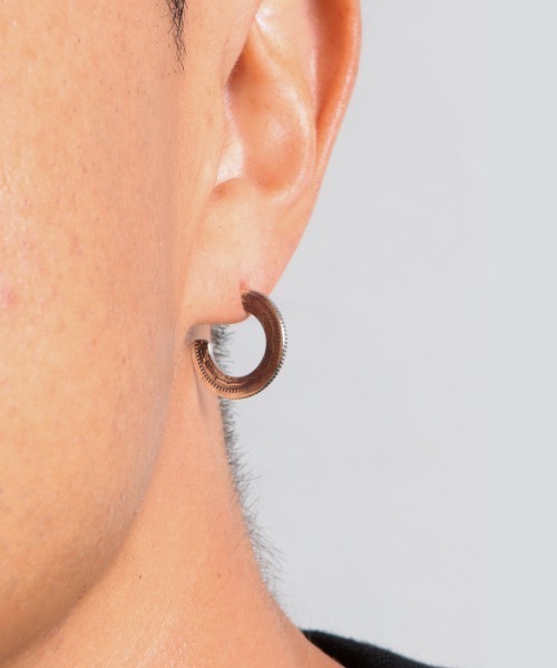 VIVIFY(ビビファイ)の「シルバー925/ピアス/50 Sen Coin Giza Edge Line Pierce(S) 古銭(ピアス(片耳用)・メンズ・シルバー・FREE)」の2枚目の写真