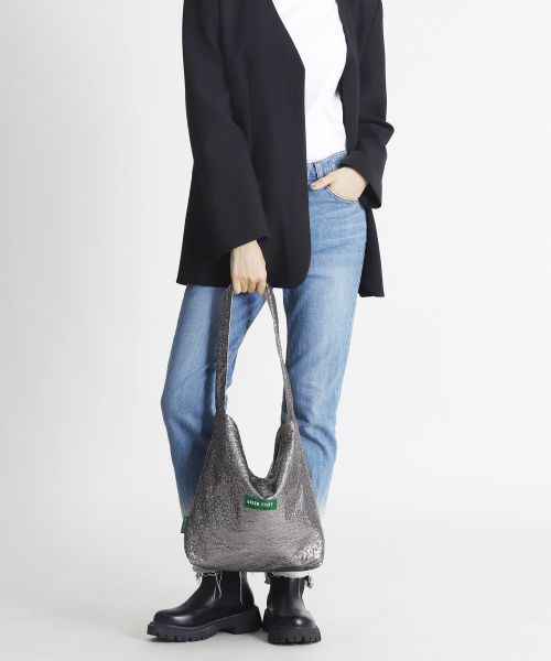 GREEN STUFF（グリーンスタッフ）の「seem full bag 62 - glitter texture titanium silver（ショルダーバッグ・レディース・その他・FREE）」の4枚目の写真