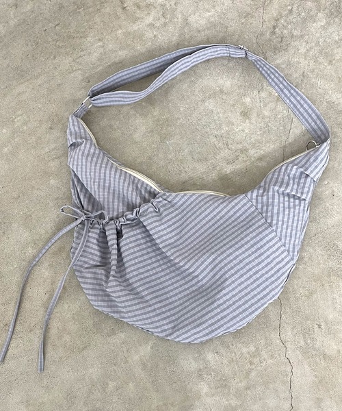 CRB（シーアールビー）の「ドロストチェック柄ショルダーバッグ（ショルダーバッグ・レディース・グレー/ブラック/グリーン・F）」の8枚目の写真