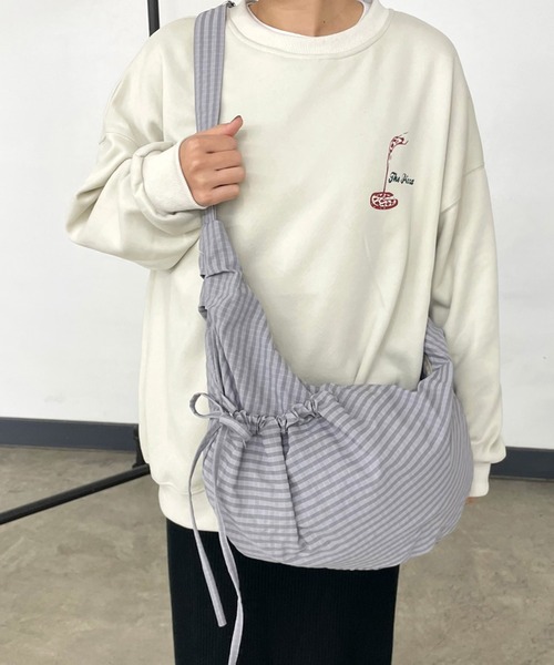 CRB（シーアールビー）の「ドロストチェック柄ショルダーバッグ（ショルダーバッグ・レディース・グレー/ブラック/グリーン・F）」の6枚目の写真