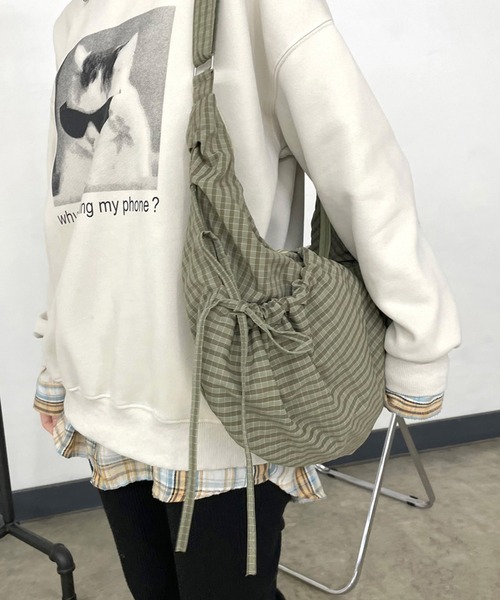 CRB（シーアールビー）の「ドロストチェック柄ショルダーバッグ（ショルダーバッグ・レディース・グレー/ブラック/グリーン・F）」の12枚目の写真
