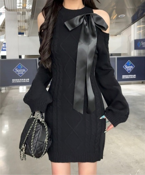 CHUL(チュル)の「オープンショルダーリボンニットワンピース/大人かわいい/美シルエット(ワンピース・レディース・グレー/アイボリー/ブラック/ライトピンク/ホワイト/ブラウン・FREE)」の7枚目の写真