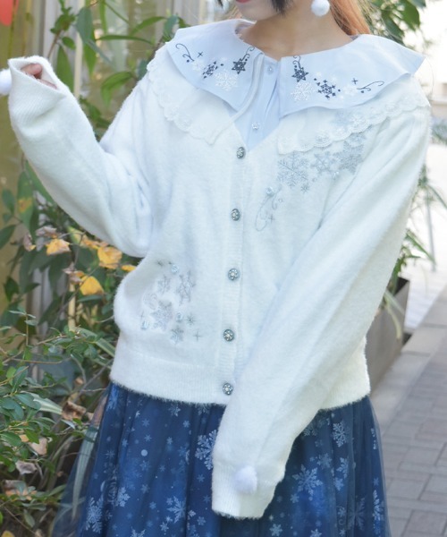 axes femme（アクシーズファム）の「スノー・ローズ刺繍カーディガン（カーディガン/ボレロ・レディース・ホワイト/ラベンダー/サックスブルー・FREE）」の2枚目の写真
