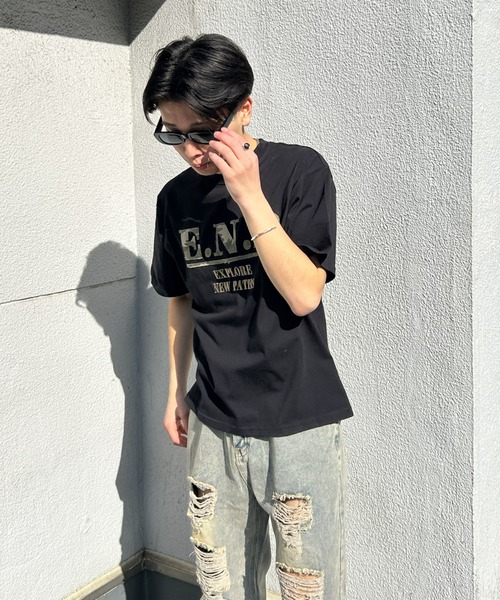 B.R.U(ブル)の「迷彩柄アップリケ刺繍Tシャツ(Tシャツ/カットソー・メンズ・ホワイト/ブラック・FREE)」の8枚目の写真