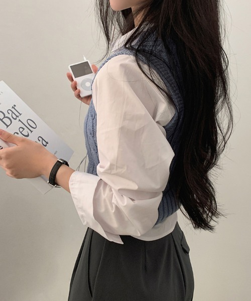 SallyLunn(サリーラン)の「クロップドカラーシャツ(シャツ/ブラウス・レディース・ホワイト/ネイビー/イエロー/スミクロ・MEDIUM/LARGE)」の6枚目の写真