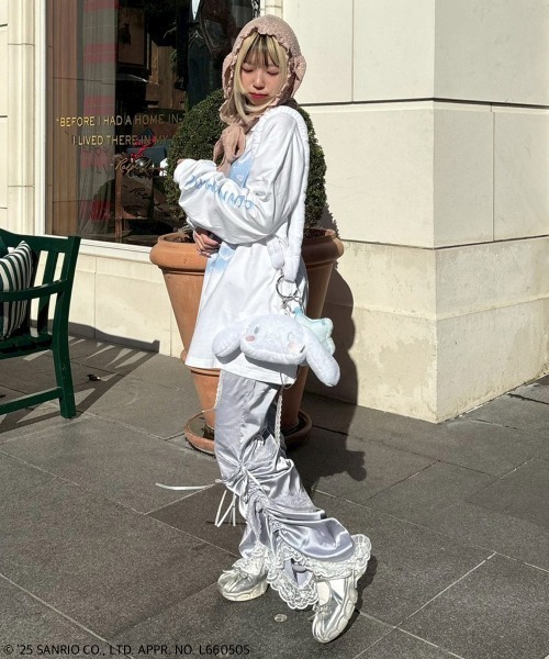 Candy Stripper(キャンディストリッパー)の「【CINNAMOROLL】BALLOON HEART L/S Tシャツ(Tシャツ/カットソー・レディース・ブルー系その他2/オフホワイト・FREE)」の13枚目の写真