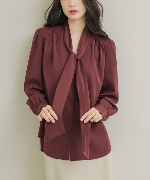 NEUNA（ヌナ）の「フロントタイブラウス（シャツ/ブラウス・レディース・ワインレッド/アイボリー/ネイビー・FREE）」の3枚目の写真