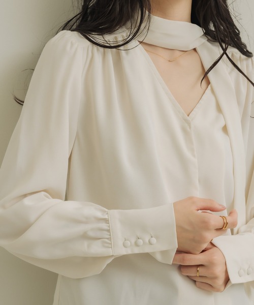 NEUNA（ヌナ）の「フロントタイブラウス（シャツ/ブラウス・レディース・ワインレッド/アイボリー/ネイビー・FREE）」の17枚目の写真