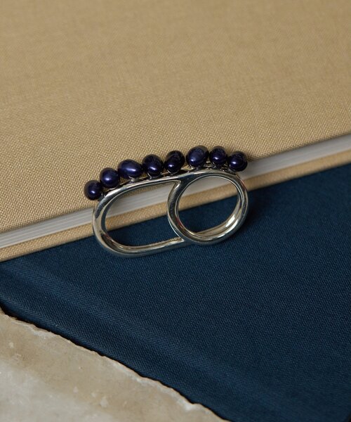 Whim Gazette（ウィムガゼット）の「【Hoaw.】パールダブルリング（リング・レディース・シルバー系その他4・FREE）」の5枚目の写真