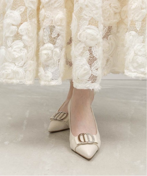 RANDA（ランダ）の「ビジューパーツポインテッドトゥパンプス（パンプス・レディース・ベージュ/アイボリー/ブラック・24/24.5/22.5/23/23.5/22/25.5/25）」の9枚目の写真