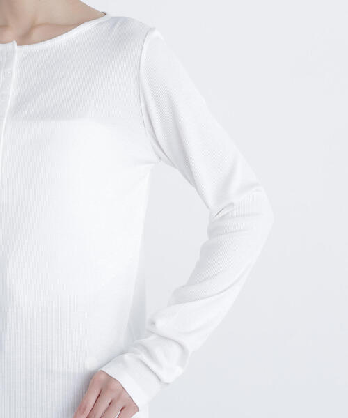 N.(N. Natural Beauty Basic)(エヌエヌナチュラルビューティーベーシック)の「ヘンリーネックカットソー(Tシャツ/カットソー・レディース・オフホワイト/グレー/ベビーピンク・フリ-)」の21枚目の写真