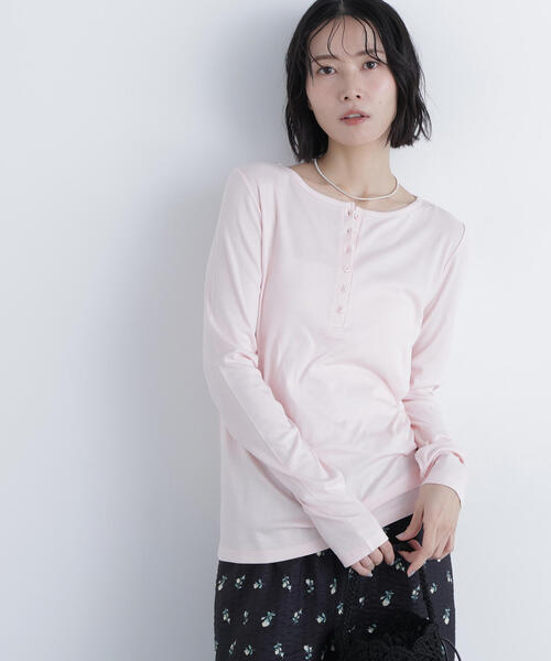 N.（N. Natural Beauty Basic）（エヌエヌナチュラルビューティーベーシック）の「ヘンリーネックカットソー（Tシャツ/カットソー・レディース・ベビーピンク/グレー/オフホワイト・ﾌﾘ-）」の4枚目の写真