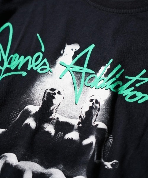 THRIFTY LOOK(スリフティールック)の「THRIFTY LOOK スリフティルック / THRIFTY"JANE'S ADDICTION"TEE(Tシャツ/カットソー・メンズ・ブラック・LARGE/X-LARGE)」の6枚目の写真