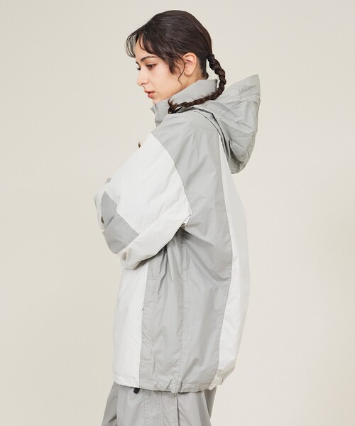 THE NORTH FACE(ザノースフェイス)の「【THE NORTH FACE / ザ・ノース・フェイス】 CHIMNEY WIND JACKET NP22650 / チムニ― ウィンド ジャケット/ユニセックス(ブルゾン・メンズ・ブラック/ブラック系その他/グレー系その他・M/L/XL)」の10枚目の写真