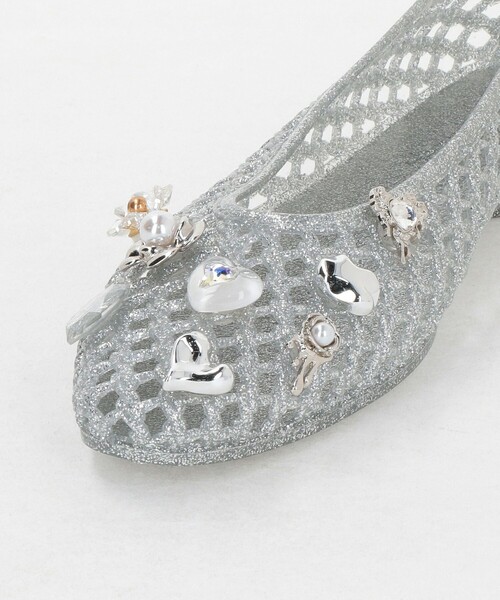ODETTE E ODILE（オデットエオディール）の「＜HEAVENLY JELLY＞ RNDBIJ Jelly FLT（パンプス・レディース・シルバー/ブラック・38/35/36/37/39）」の18枚目の写真
