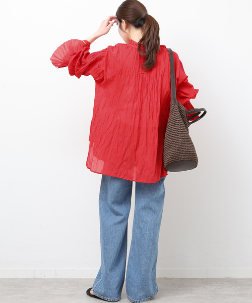 JOURNAL STANDARD relume（ジャーナルスタンダード　レリューム）の「［26SS新作］コットンボイルクリンクルタックフリルプルオーバー（シャツ/ブラウス・レディース・ホワイト/レッド/ブラック/イエロー系その他・FREE）」の5枚目の写真