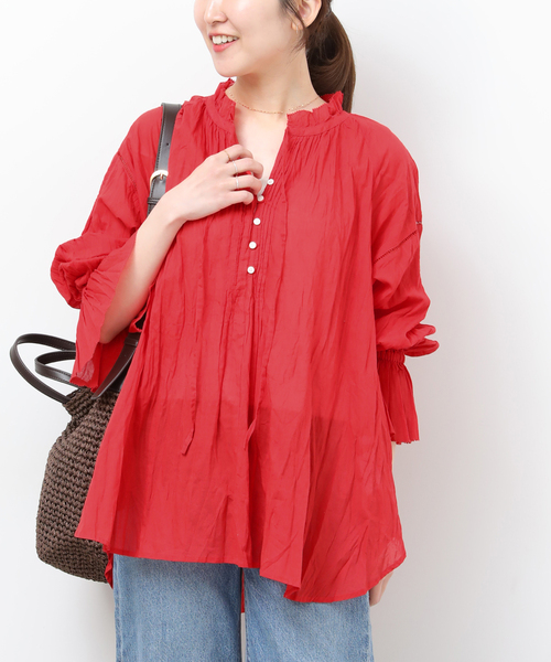 JOURNAL STANDARD relume（ジャーナルスタンダード　レリューム）の「［26SS新作］コットンボイルクリンクルタックフリルプルオーバー（シャツ/ブラウス・レディース・ホワイト/レッド/ブラック/イエロー系その他・FREE）」の7枚目の写真