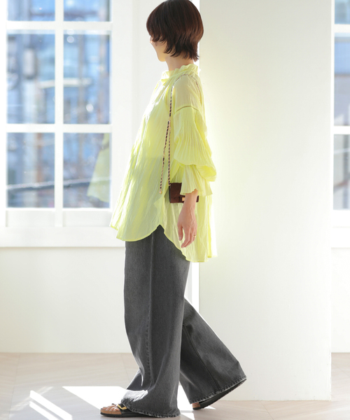 JOURNAL STANDARD relume（ジャーナルスタンダード　レリューム）の「［26SS新作］コットンボイルクリンクルタックフリルプルオーバー（シャツ/ブラウス・レディース・ホワイト/レッド/ブラック/イエロー系その他・FREE）」の14枚目の写真