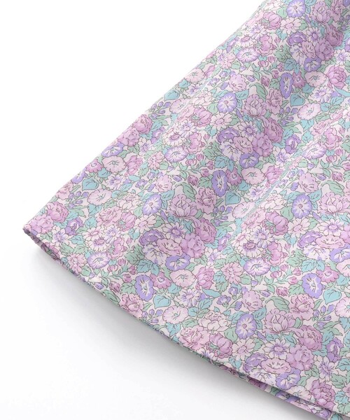 Tartine et Chocolat（タルティーヌエショコラ）の「【日本製】【お揃い】リバティ(leontyne dream)プリントタナローン花柄スモッキングワンピース（ワンピース・キッズ・ブルー系その他/パープル系その他・130cm/110cm/120cm）」の11枚目の写真