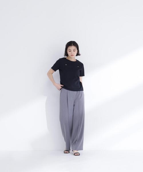 NATURAL BEAUTY BASIC(ナチュラルビューティーベーシック)の「<接触冷感>◇ベーシックTシャツ フェイクポケット付き(Tシャツ/カットソー・レディース・オフホワイト/グレー/ブラック・FREE)」の5枚目の写真