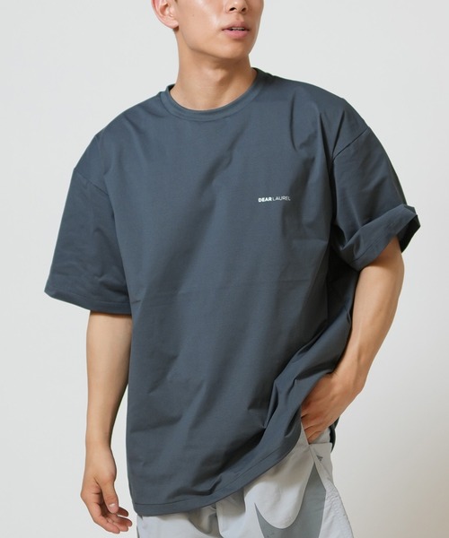 ムラサキスポーツ(ムラサキスポーツ)の「【ムラサキスポーツ限定】DEAR LAUREL/ディアローレル 半袖 Tシャツ ロゴ ワンポイント 軽量 速乾 D26S-2106(Tシャツ/カットソー・メンズ・サックスブルー/ブラック/チャコールグレー・L/M/XL)」の2枚目の写真